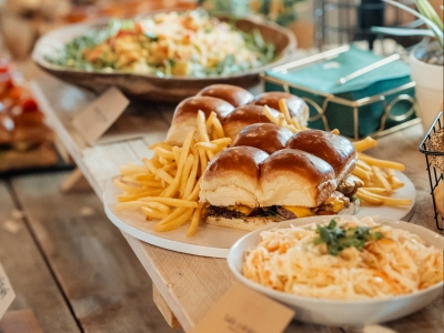 Občerstvení na malou svatbu