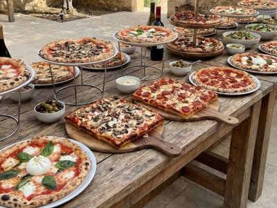 Pizza jako občerstvení na oslavě